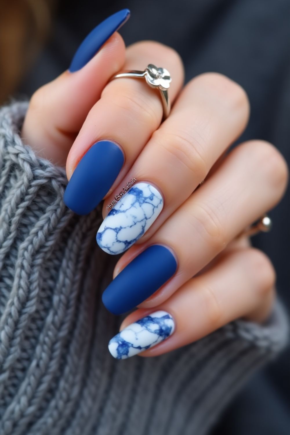 winter blue nails